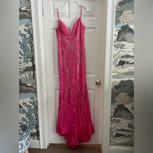 Ellie Wilde by Mon Cheri Hot Pink Prom dress size 6 never altered